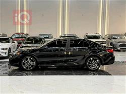 تۆیۆتا کامری